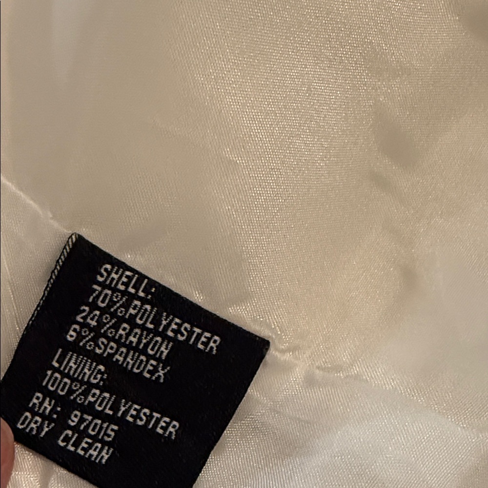 Larry Levine Classic Single Button Lined Blazer‎ with Zip Pockets Size 12 White - Picture 3 of 10